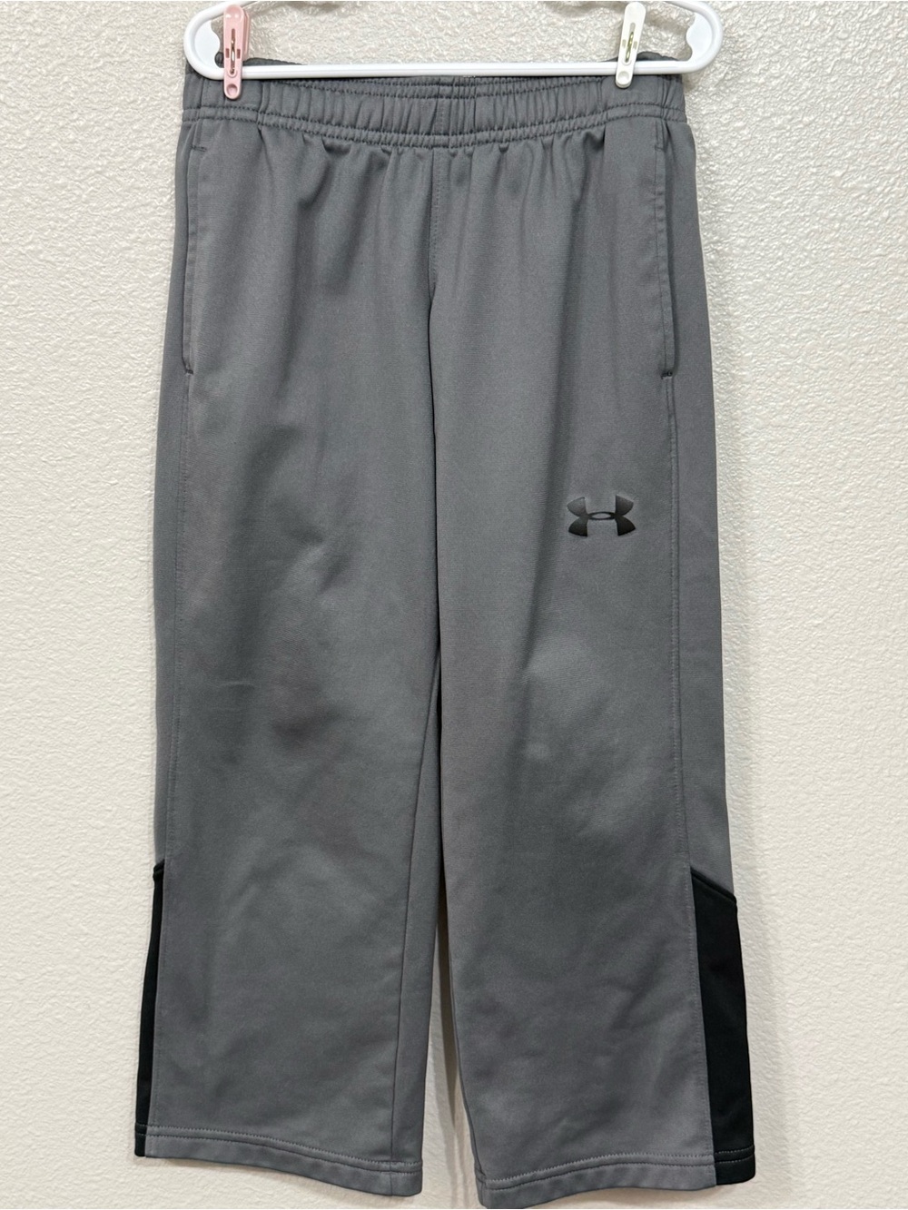 Under Armour Boys Brawler 2.0 Gray Athletic Track Pants Size YXS